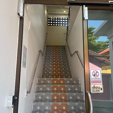 J & Ariya Hotel Near Samui Airport And Koh Phangan Pier ボプート エクステリア 写真