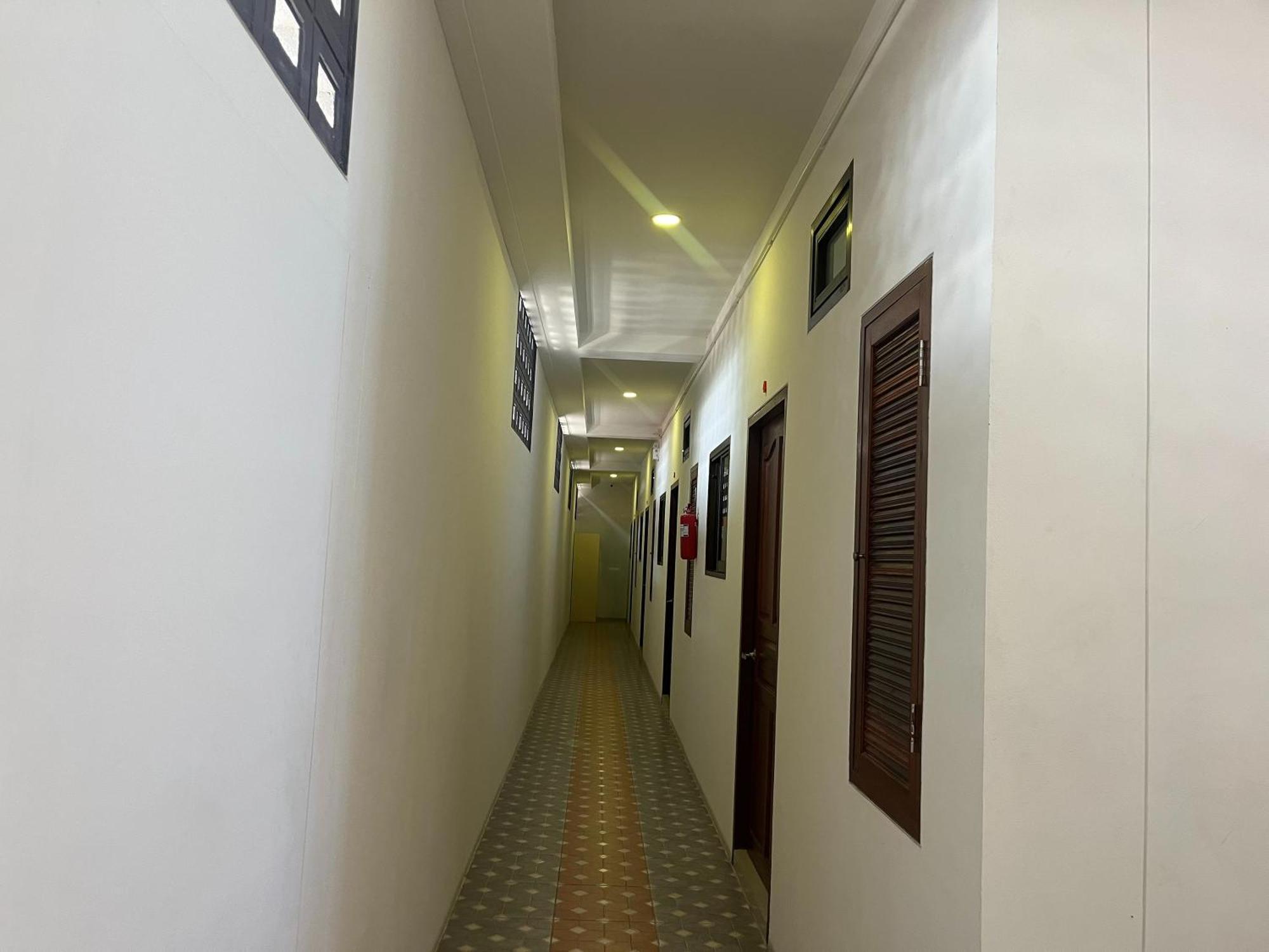 J & Ariya Hotel Near Samui Airport And Koh Phangan Pier ボプート エクステリア 写真