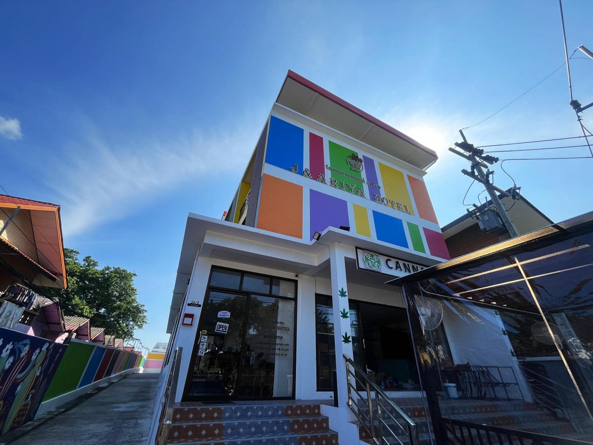 J & Ariya Hotel Near Samui Airport And Koh Phangan Pier ボプート エクステリア 写真