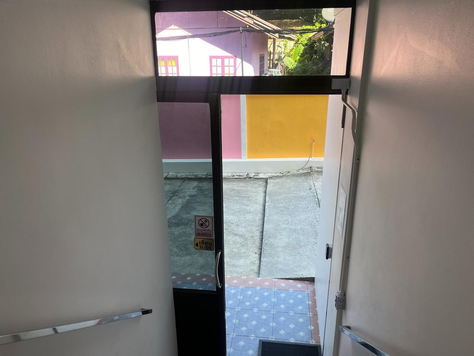 J & Ariya Hotel Near Samui Airport And Koh Phangan Pier ボプート エクステリア 写真